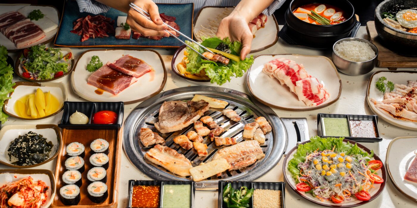 Quán lẩu nướng gần biển Mỹ Khê